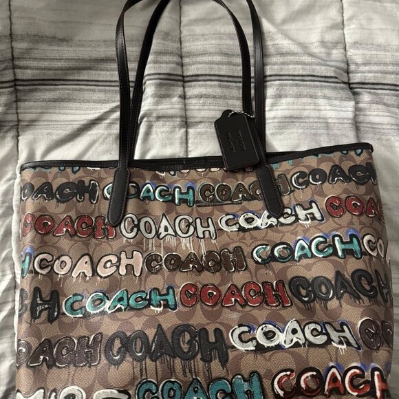 Coach City Tote - Picture 1 of 3
